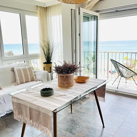 Apartman Amazing New Premium Front Sea